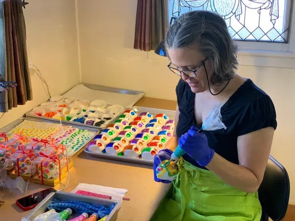 Elizzi Gift - Decorated Sugar Skull - Medium, in new, white boxes