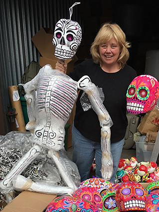 Gigante Dangling Papier Mache Skeleton - 6 feet tall - 0