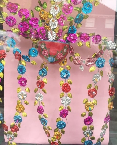 Tin Flower garland - magenta