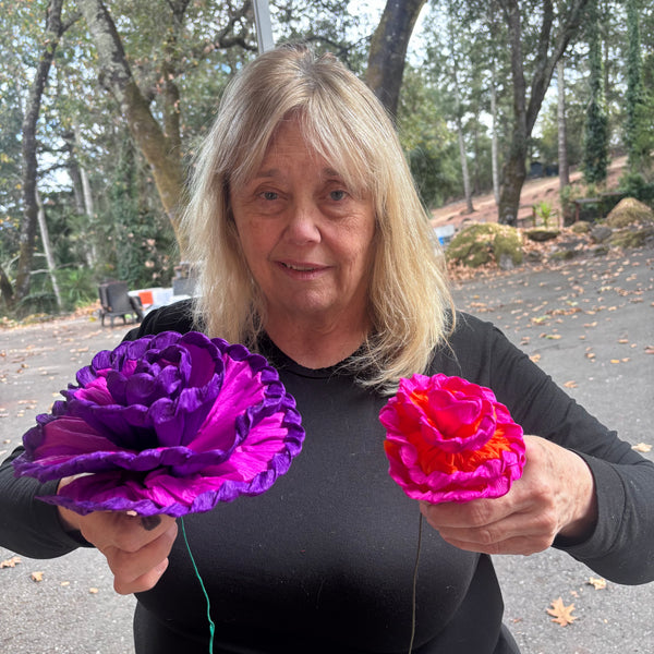 Torcida Flowers Medium - 8 1/2" - Sold by the each