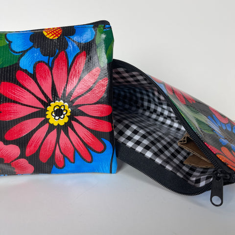 Oilcloth Zipper Bag - Flower Fields on Black - 0