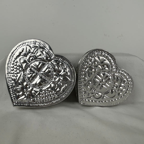 Heart Tin Boxes - Medium - 2 pack