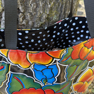 TOTE Reversible Oilcloth Market Bag - Frida Black/Black Polka Dots
