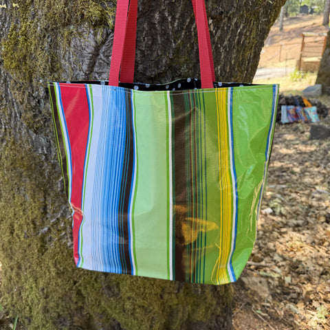 TOTE Reversible Oilcloth Market Bag - Serape/Black Polka Dots