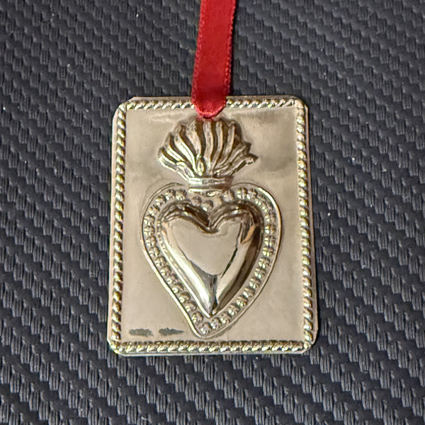 Flat Tin Milagro -Retangle with a heart