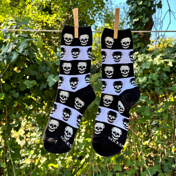 Women's Socks Black - White with Skulls