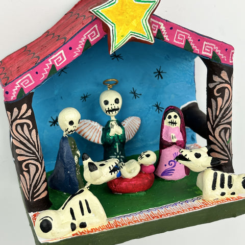 Wooden Manger - Nativity set - 0