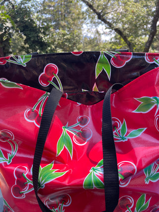 TOTE Reversible Oilcloth Market Bag - Cherry Red/Cherry Black