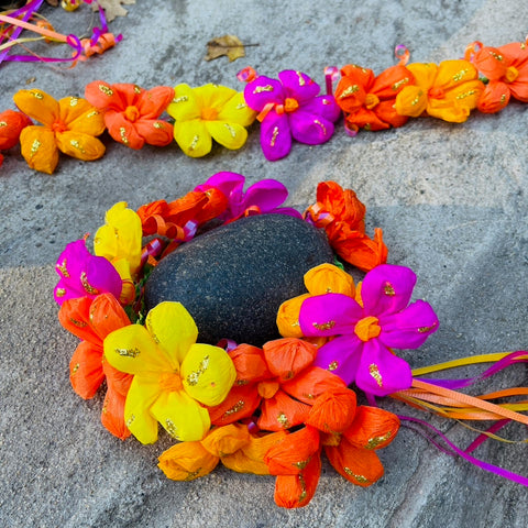 Floral Garland on wire - Catrina's head dress or ofrenda decoration - 0